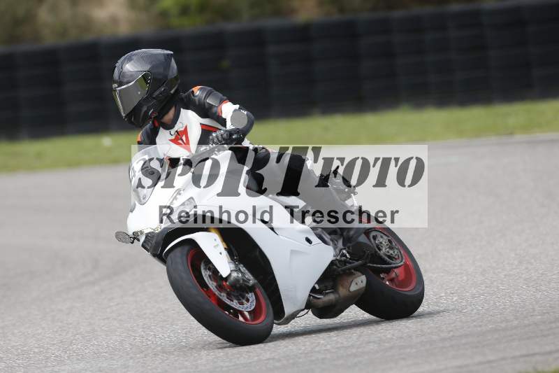 /41 25.08.2026  Cornu Master School ADR/42